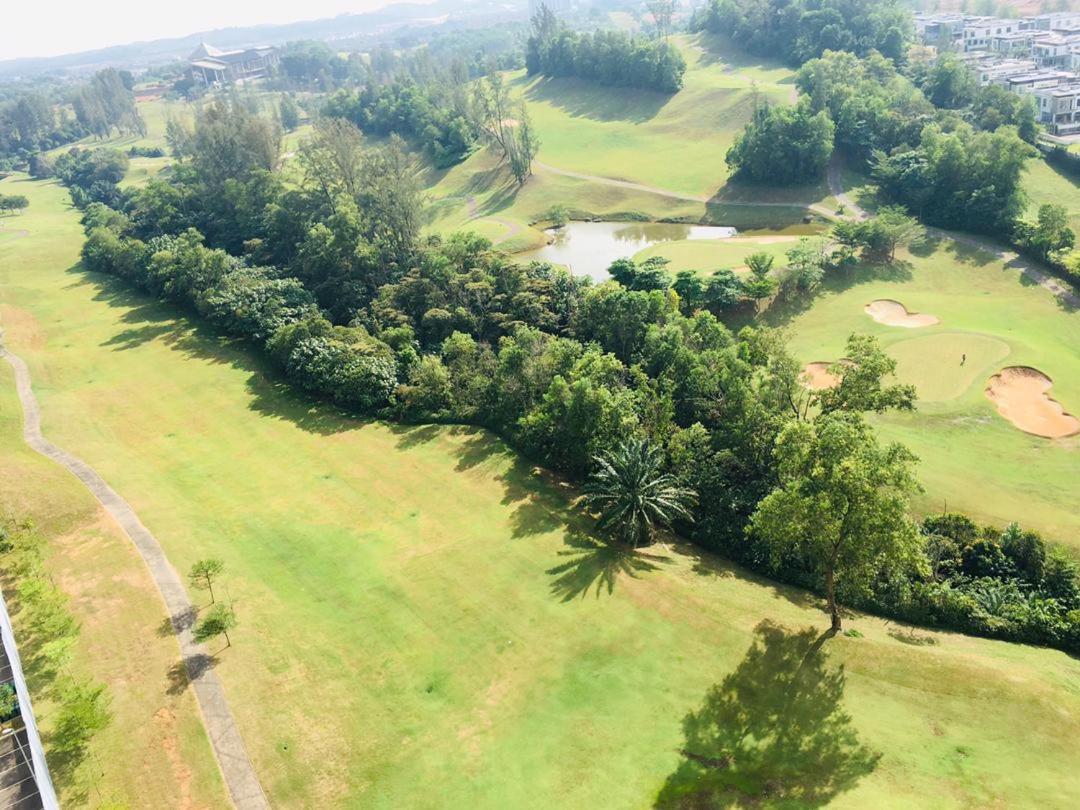 Arc Austin Hill